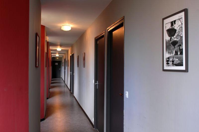 Hotel Le Lagon Rochefort-du-Gard Exterior photo